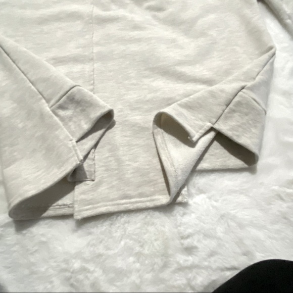 ⭐️2xHP⭐️ Umgee Heathered Grey Size Medium Fleece Top - Picture 7 of 10